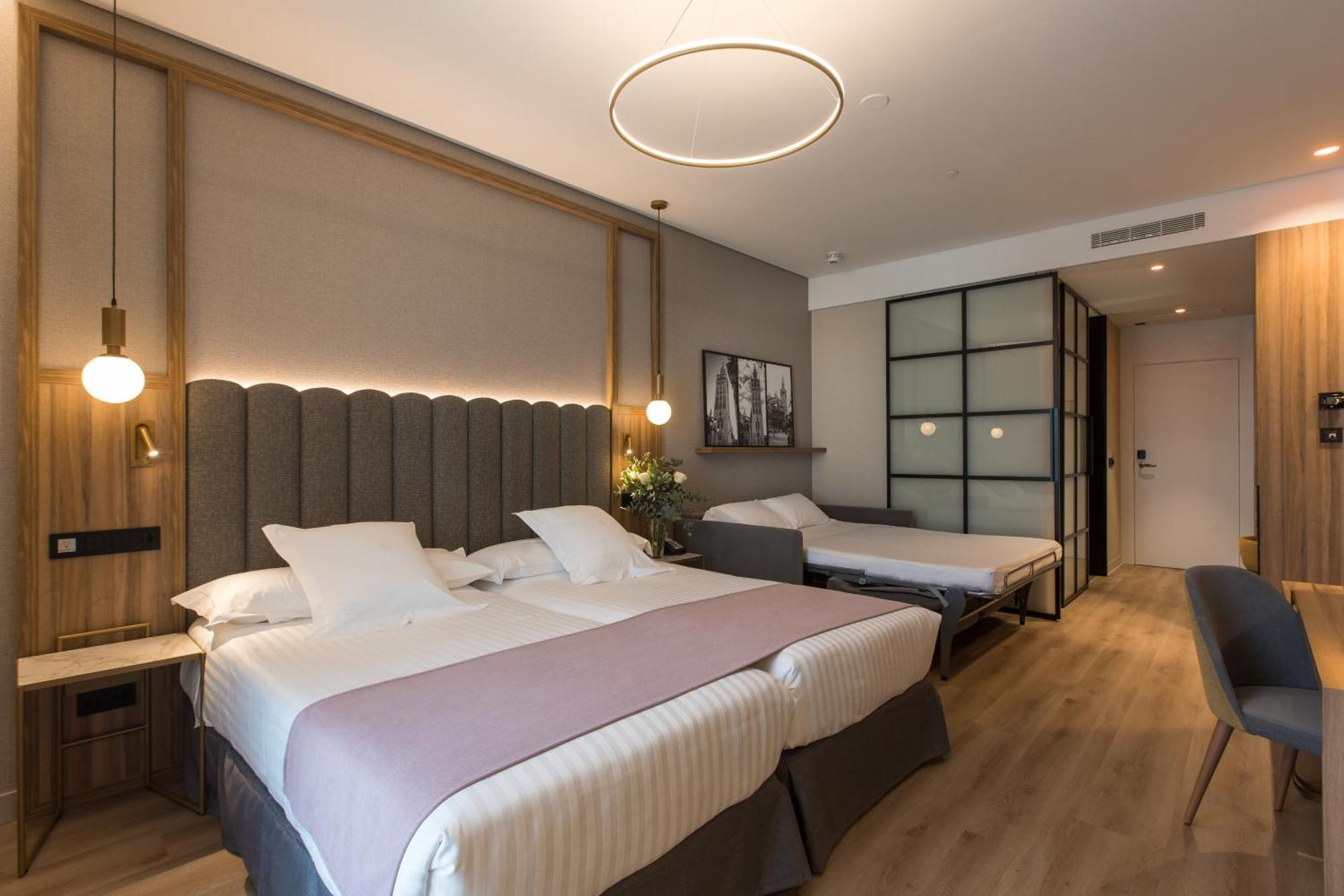 Giralda Center 4* Séville